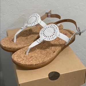NWT UGG W Ayden Sandal